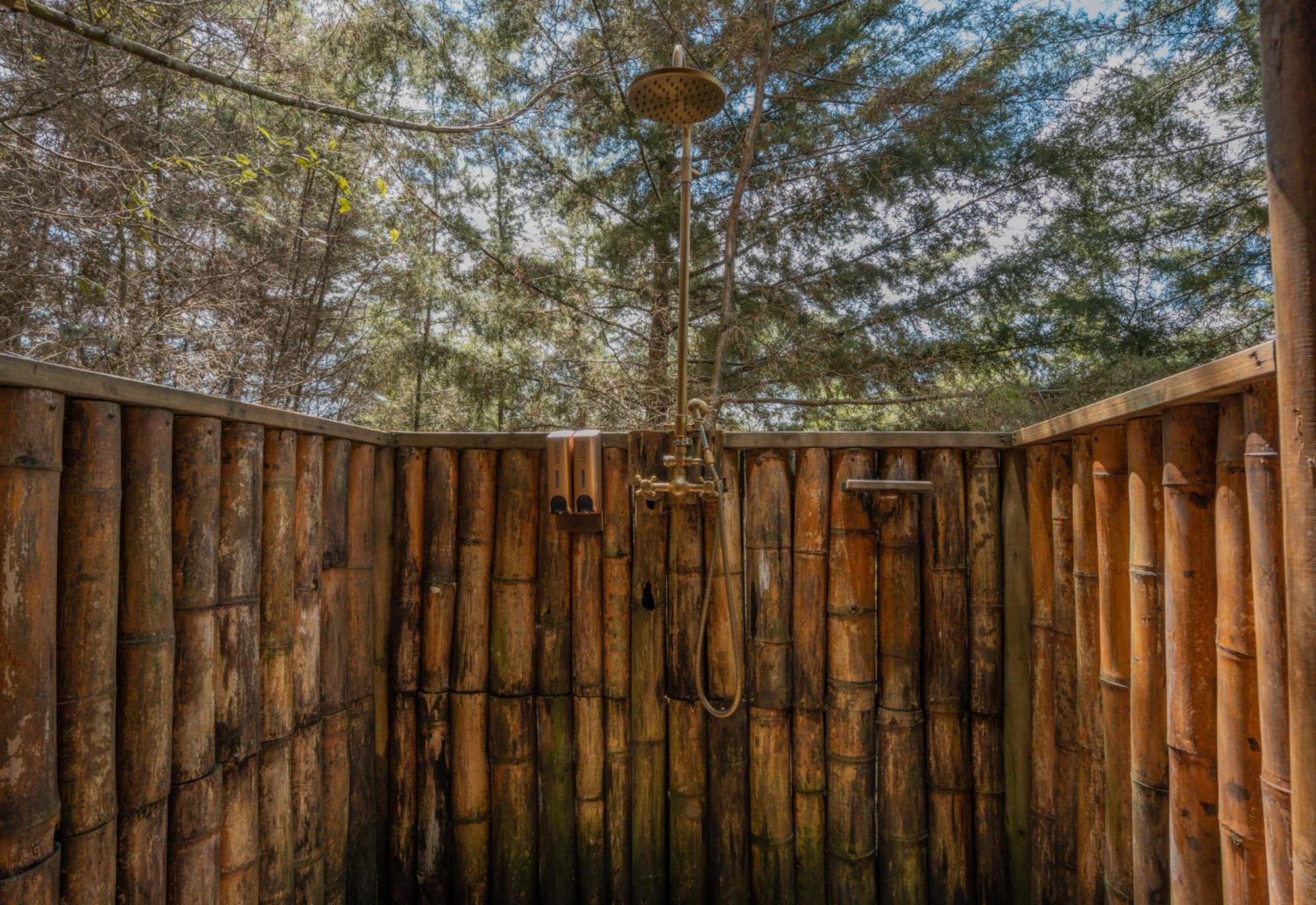 BubbleSky Glamping 40 min from Medellin - Property Image 11