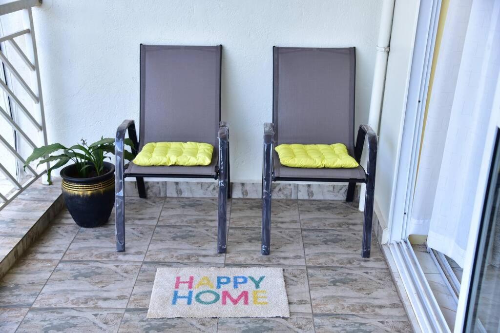 Elegant 3-Bedroom Condo with Pool, Gym & Free Wi-Fi view 3