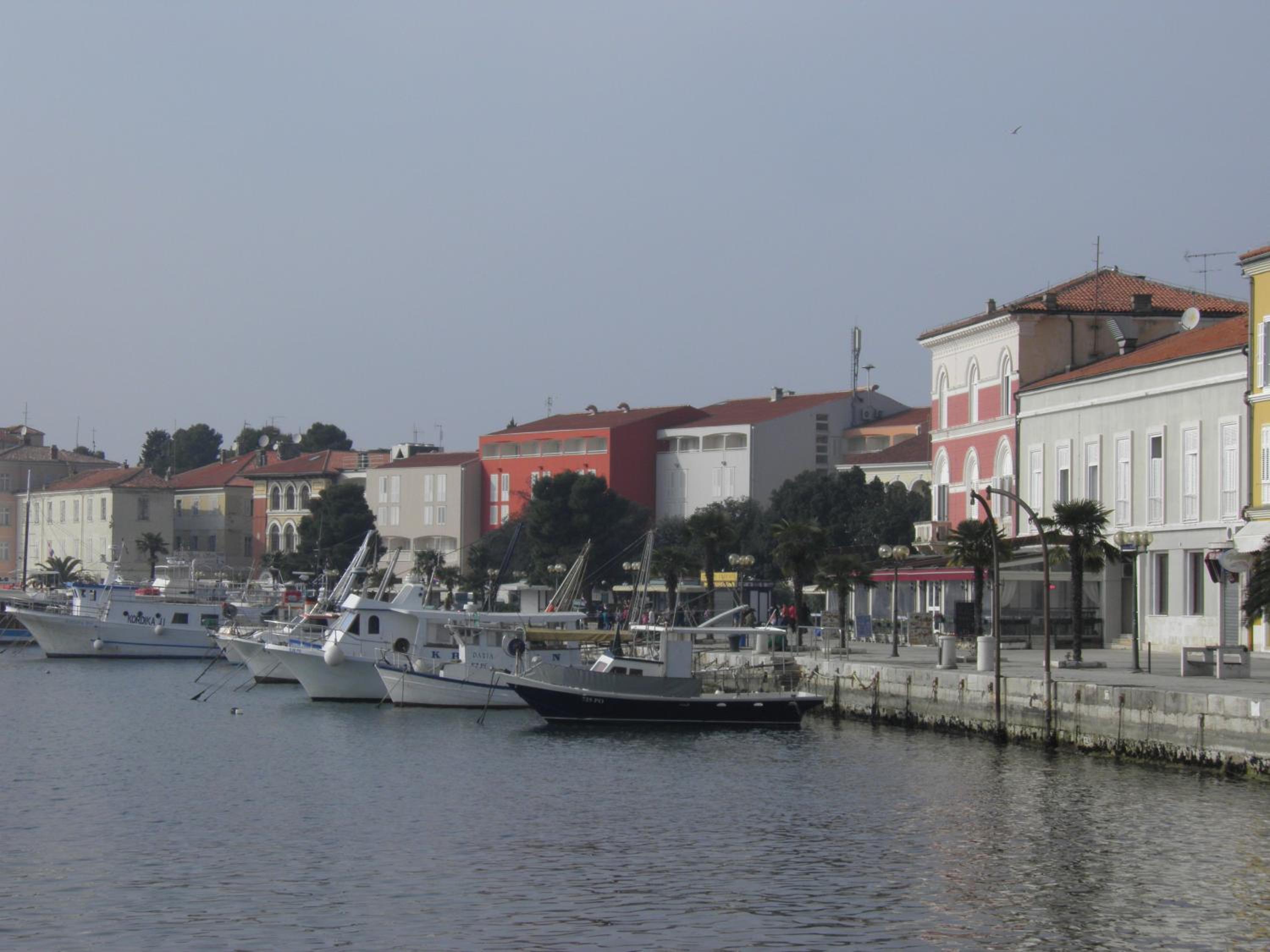 Apartments Mare