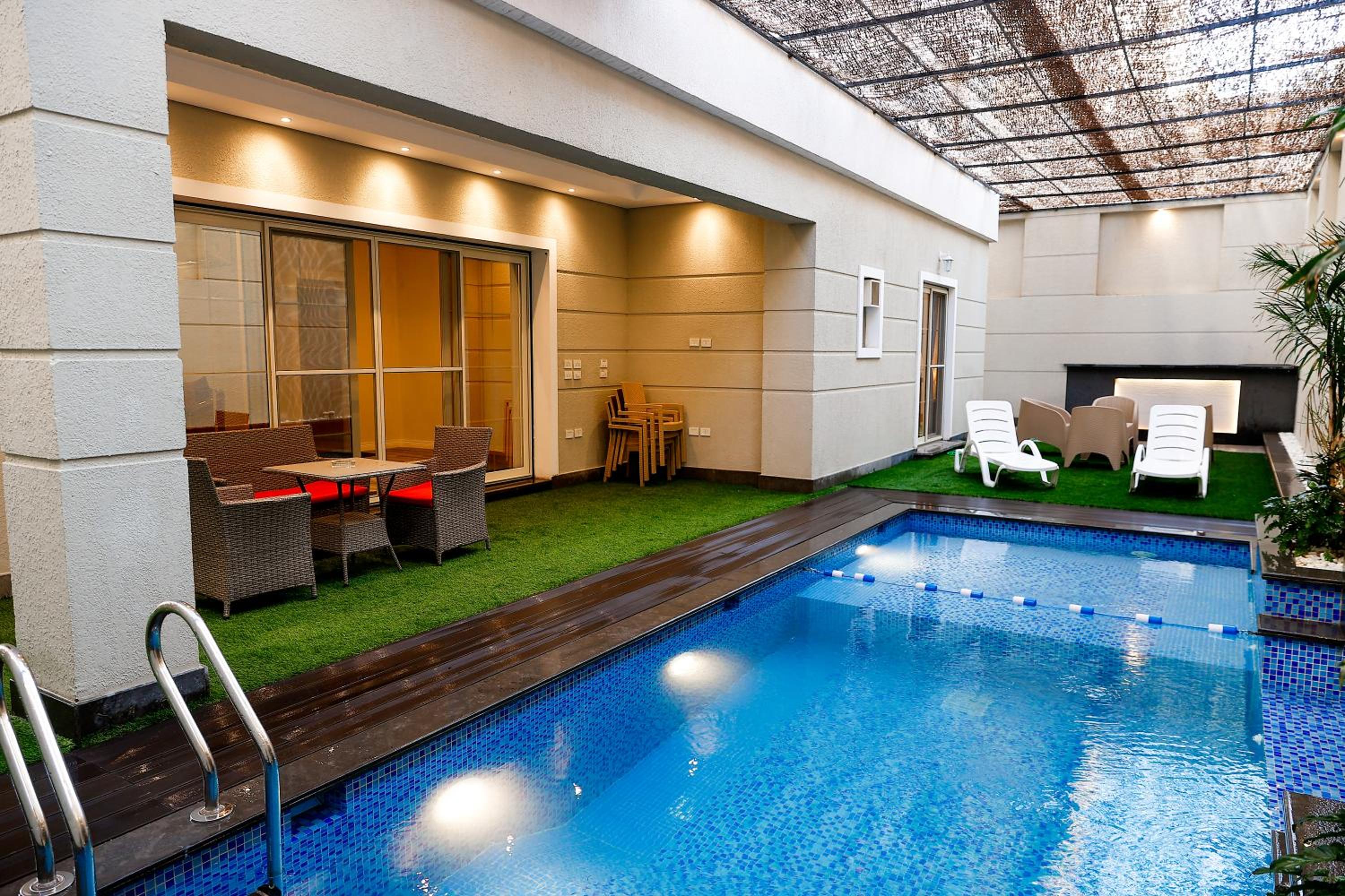 M Residence New Cairo - Families only