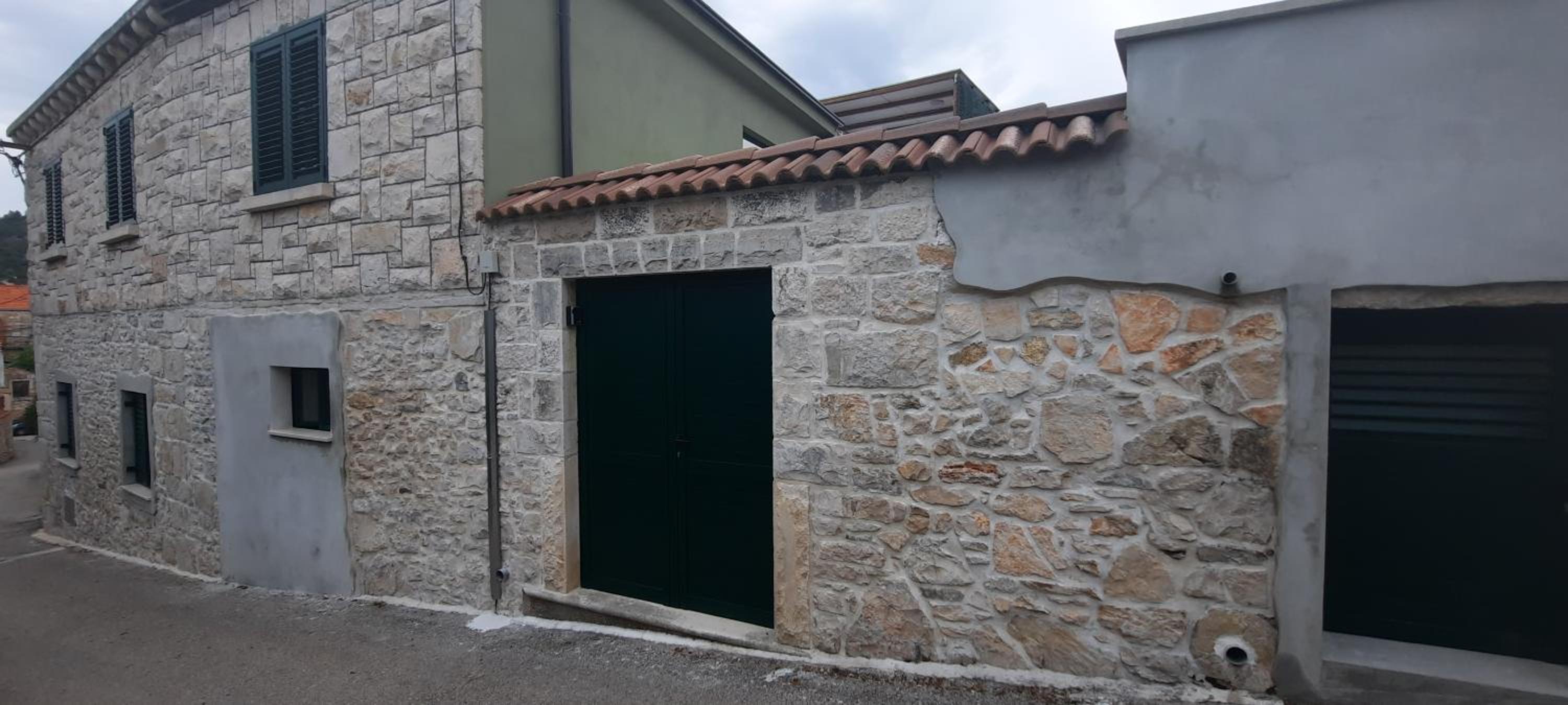 Photo 46