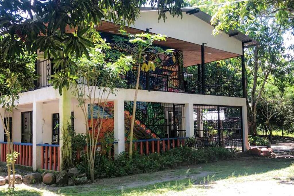 Casa finca vacacional con piscina disponible para eventos fiestas y pasa dias