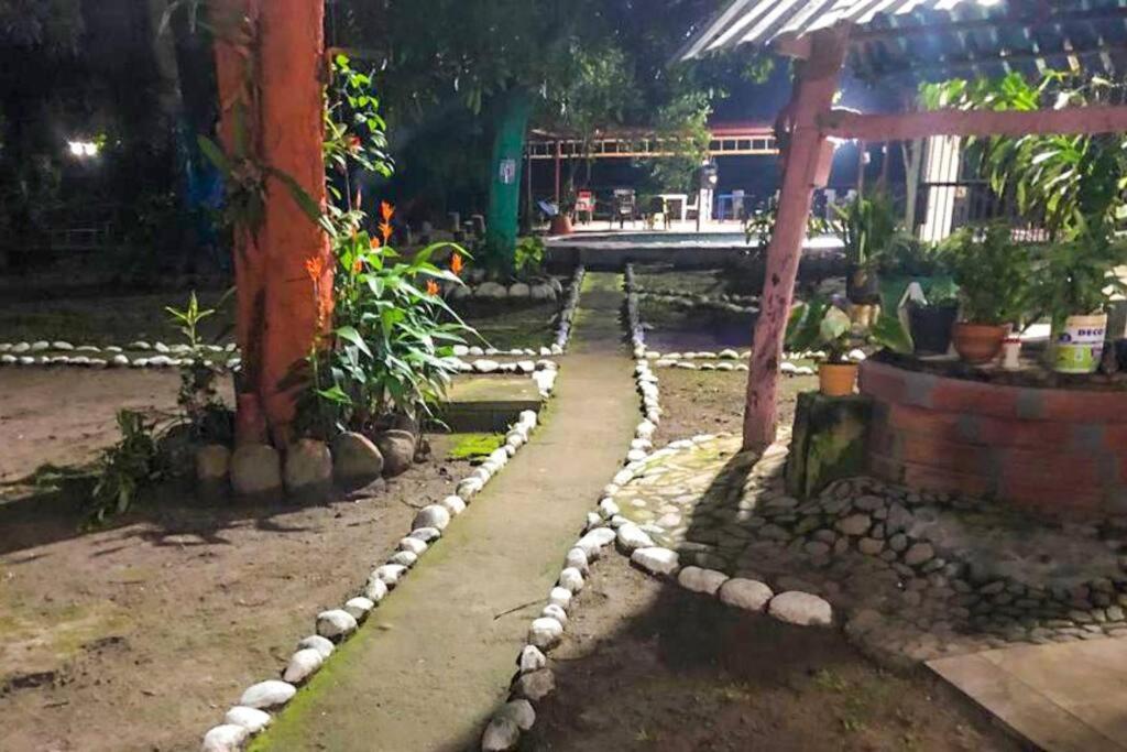 Casa finca vacacional con piscina disponible para eventos fiestas y pasa dias