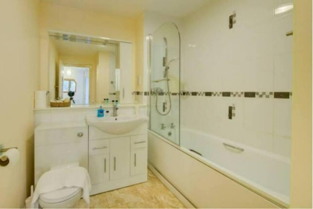 Lovely 2 BDR apartment in Dalry / near Haymarket view 3