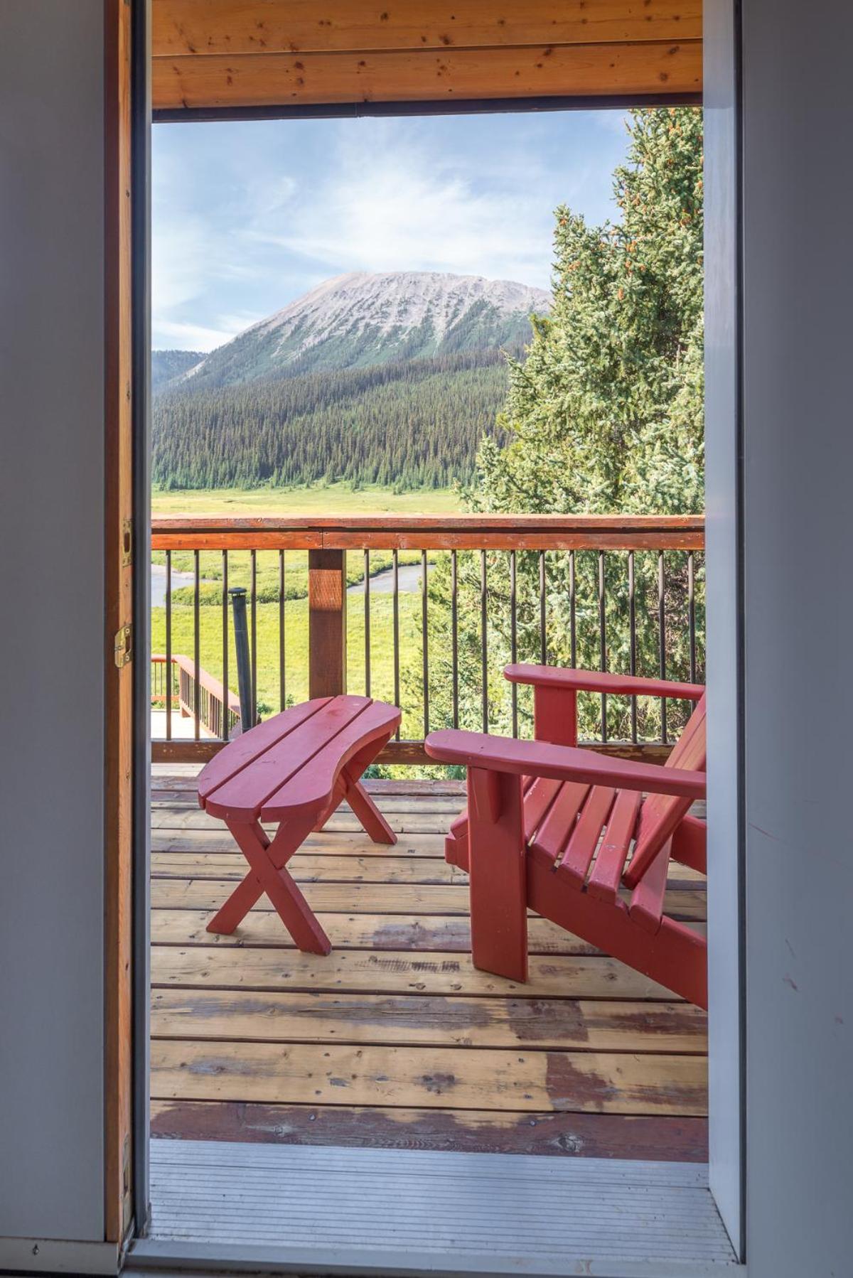 Mount Engadine Lodge