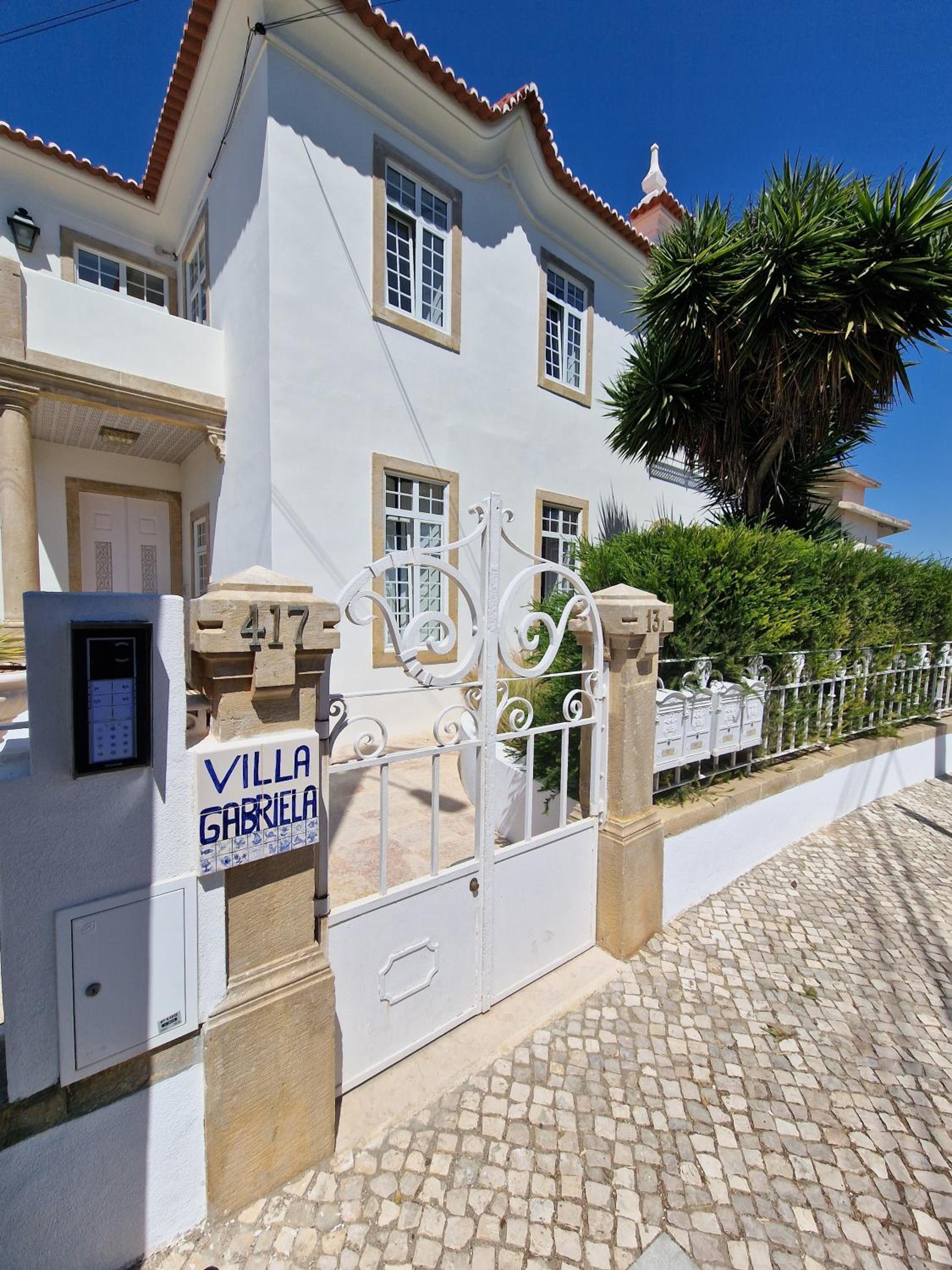 Villa Gabriela Monte Estoril vista jardim 3 view 2