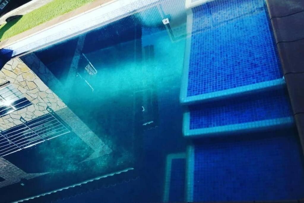Casa rustica con piscina y jardin