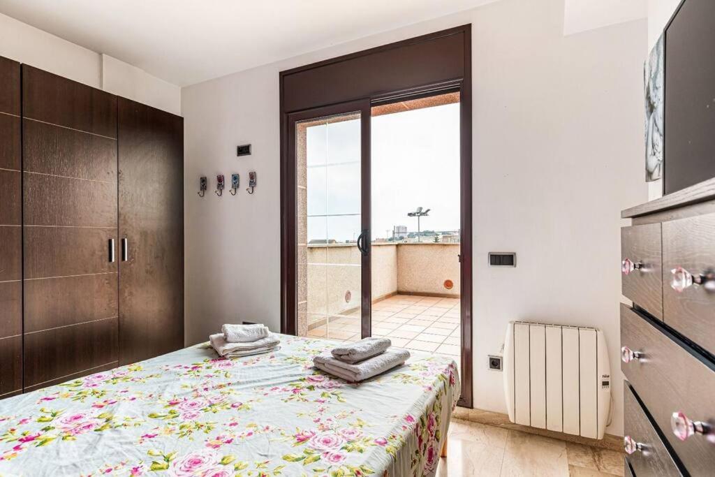 Casa rustica con piscina y jardin