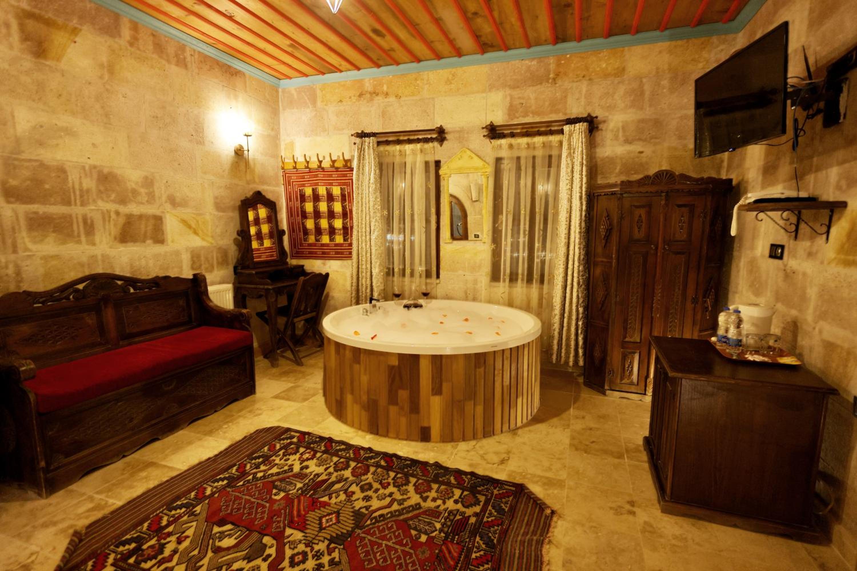 Travel Inn Cave Hotel - Image 47