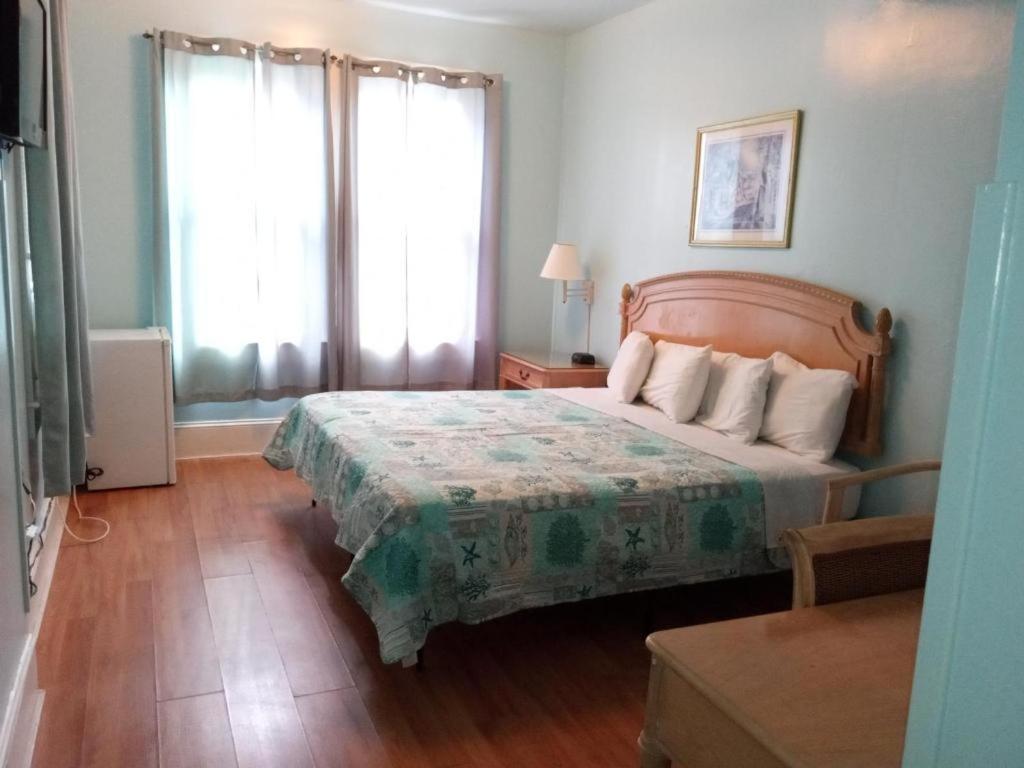 Surf Villa Hotel
