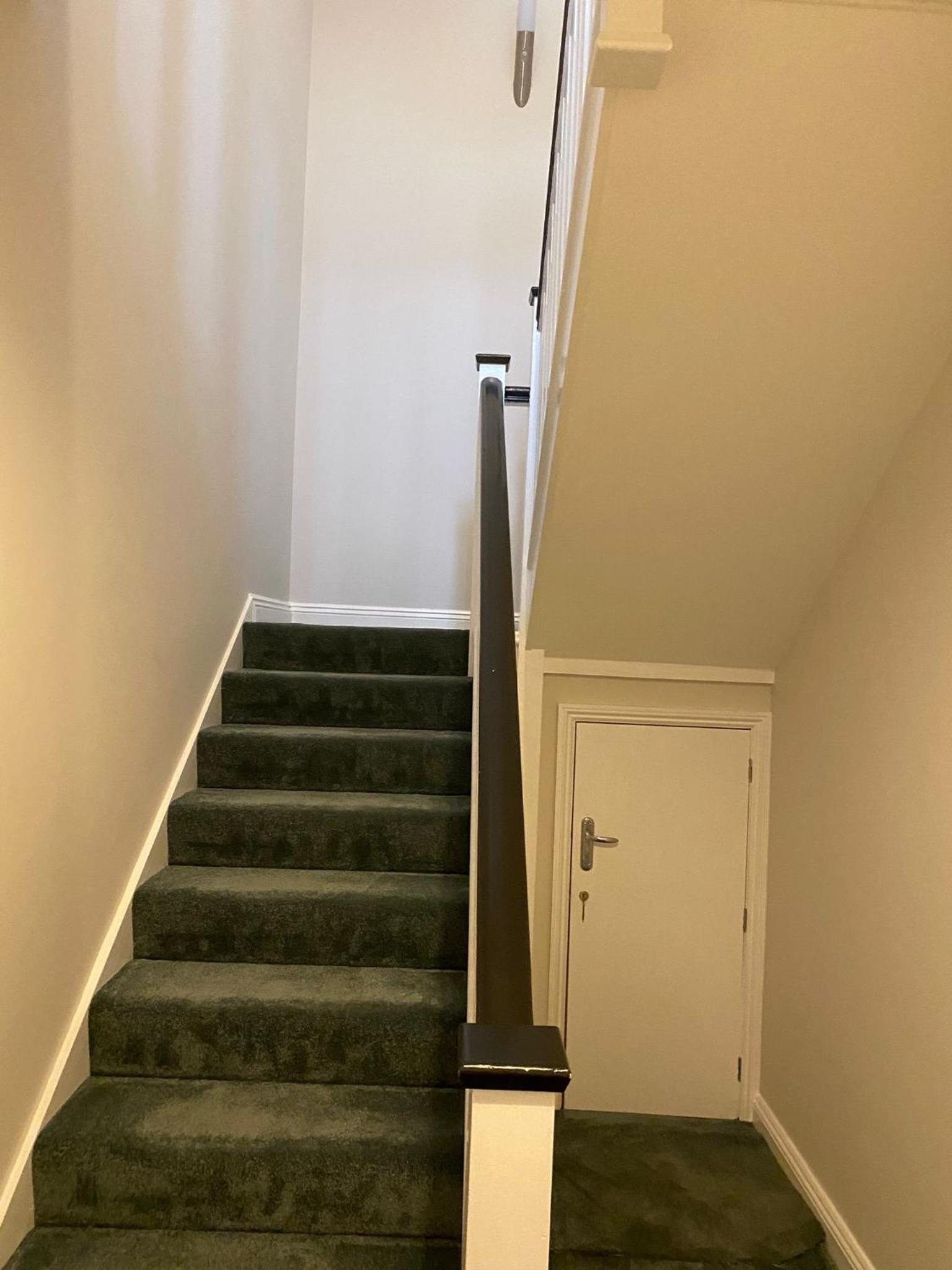 Clarendon Luxury Apartment