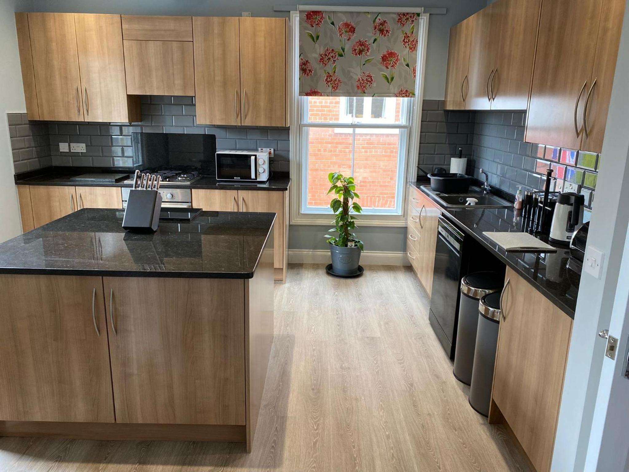 Clarendon Luxury Apartment