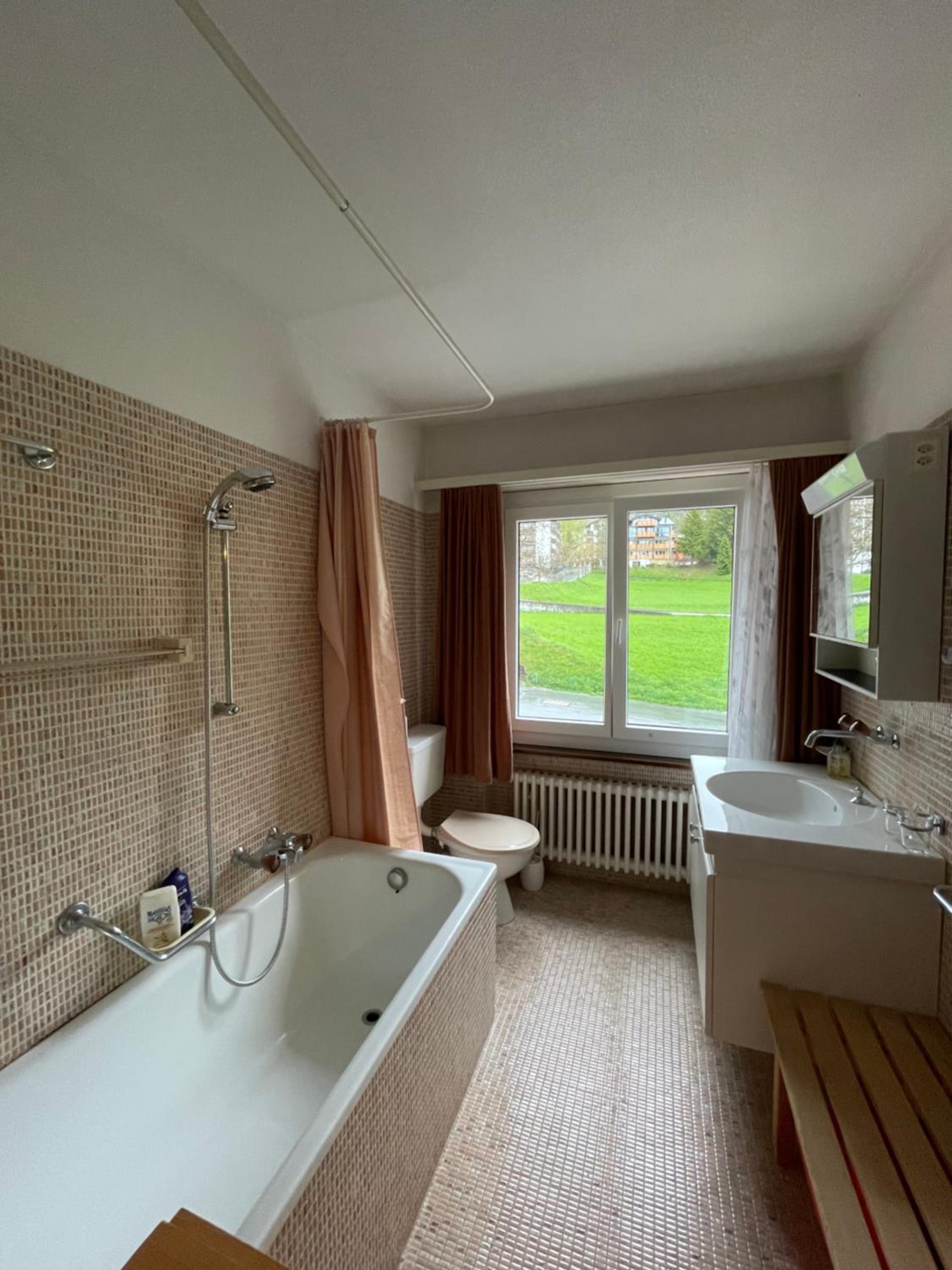 Ideally located 3.5 rooms flat