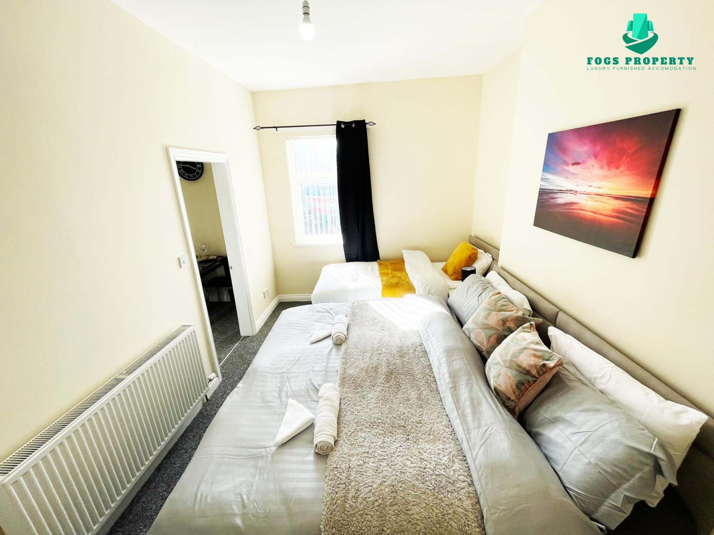 Fogs Property - Darlington City Apartments view 5