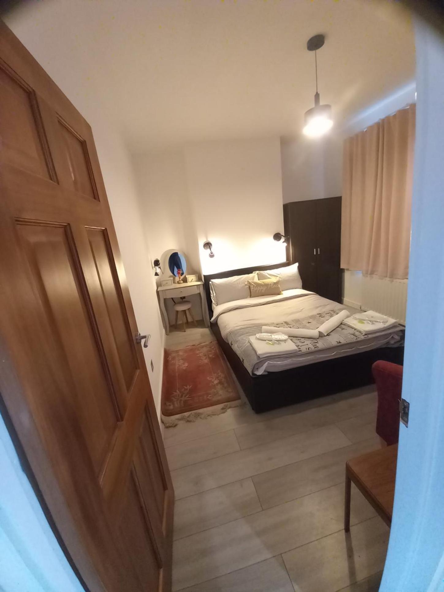 Luxury holiday home, near beach view 3