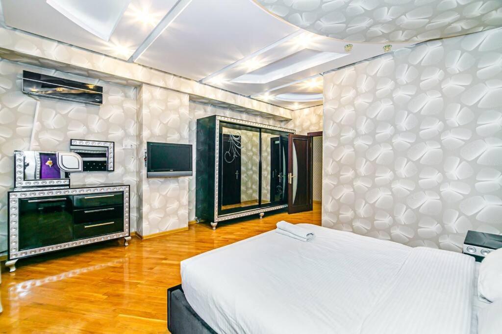 Baku Apartment K14