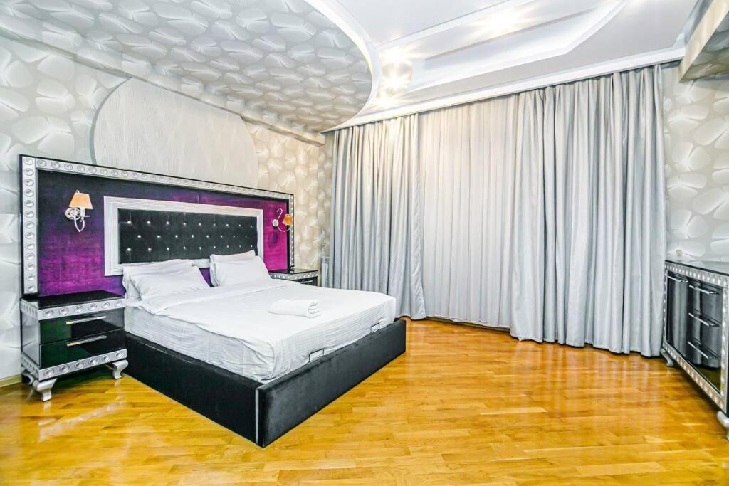 Baku Apartment K14
