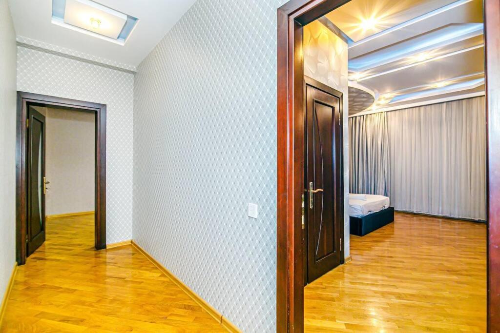 Baku Apartment K14
