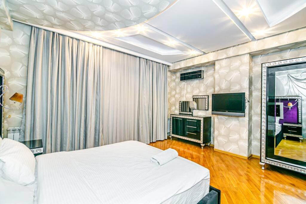 Baku Apartment K14