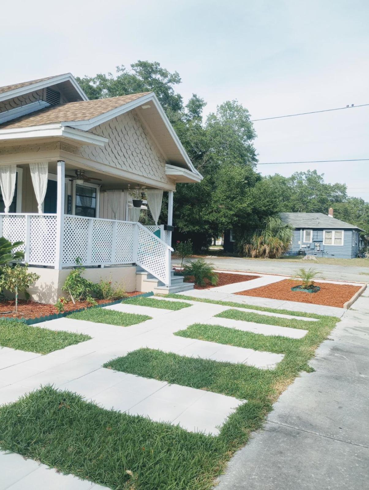 Hotel sunshine - Image 1