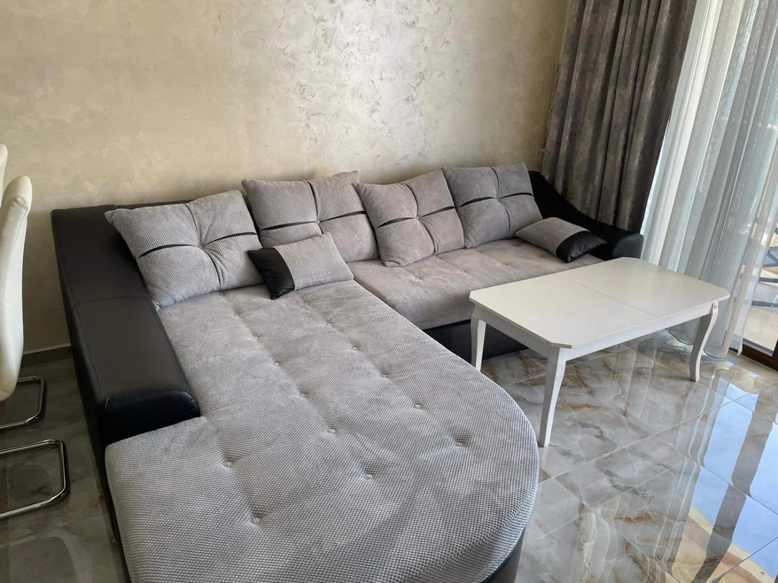 Luxury Penthouse Apartments at Valencia Gardens