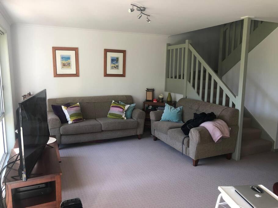 Mollymook, Holiday Home or Villa - Golf & Surf