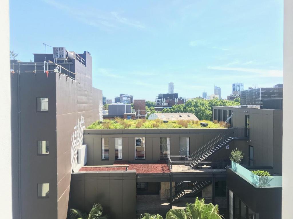 Apartment on Top of the Park