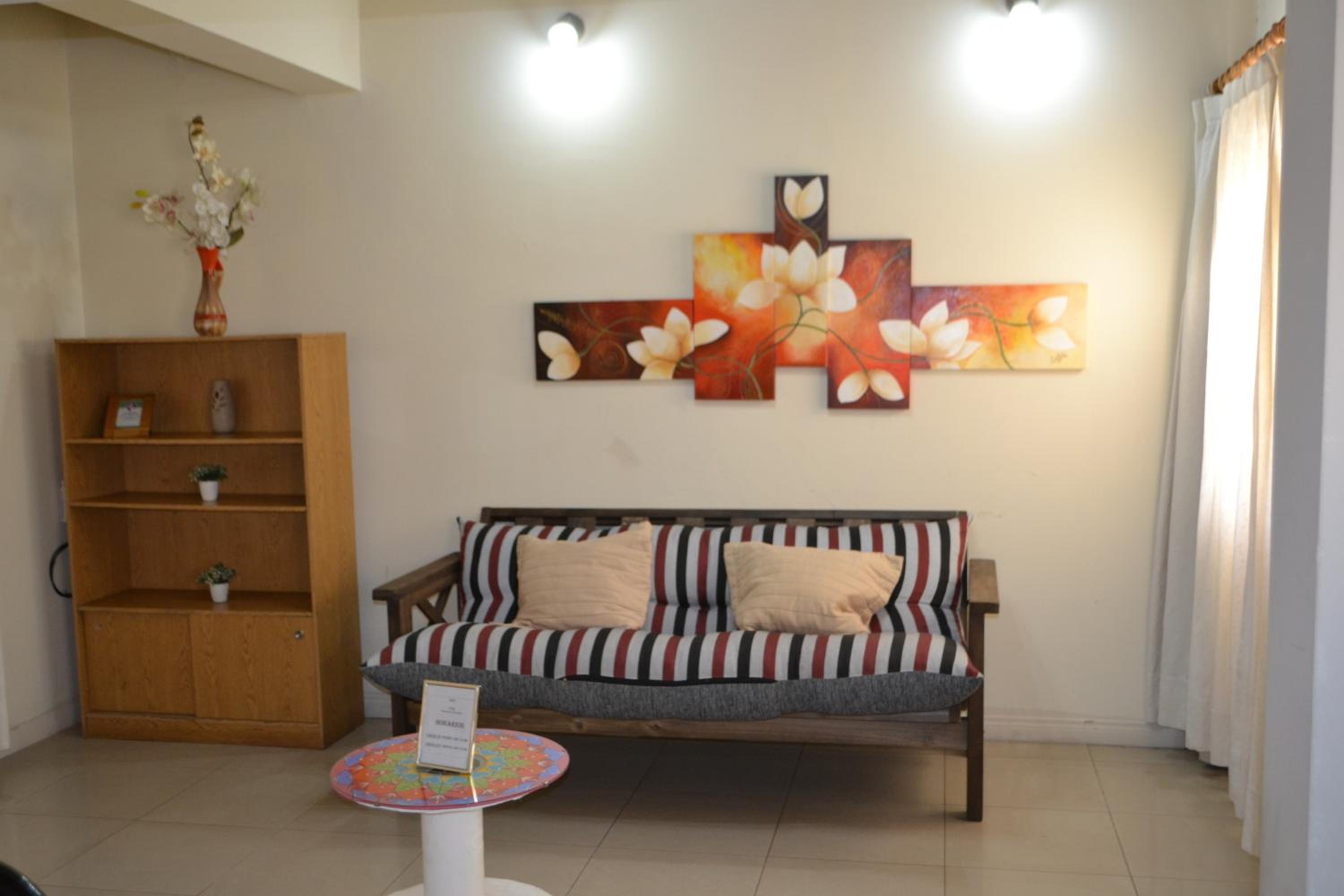 CASA AMPLIA CON COCHERA INCLUIDA CON CAPACIDAD HASTA 7 pasajeros