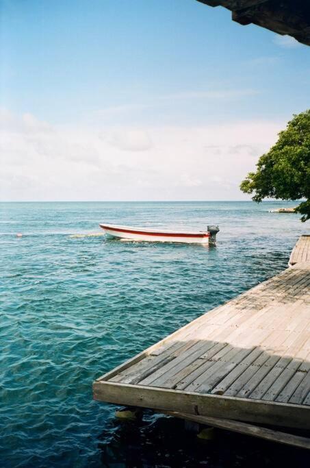 Isla Kalua - Private Ocean Villa