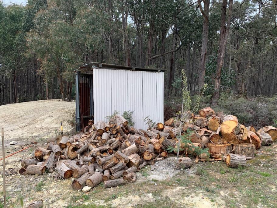 Forest Estate Daylesford 8 Bedrooms 18 pax Pool Sauna Weddings