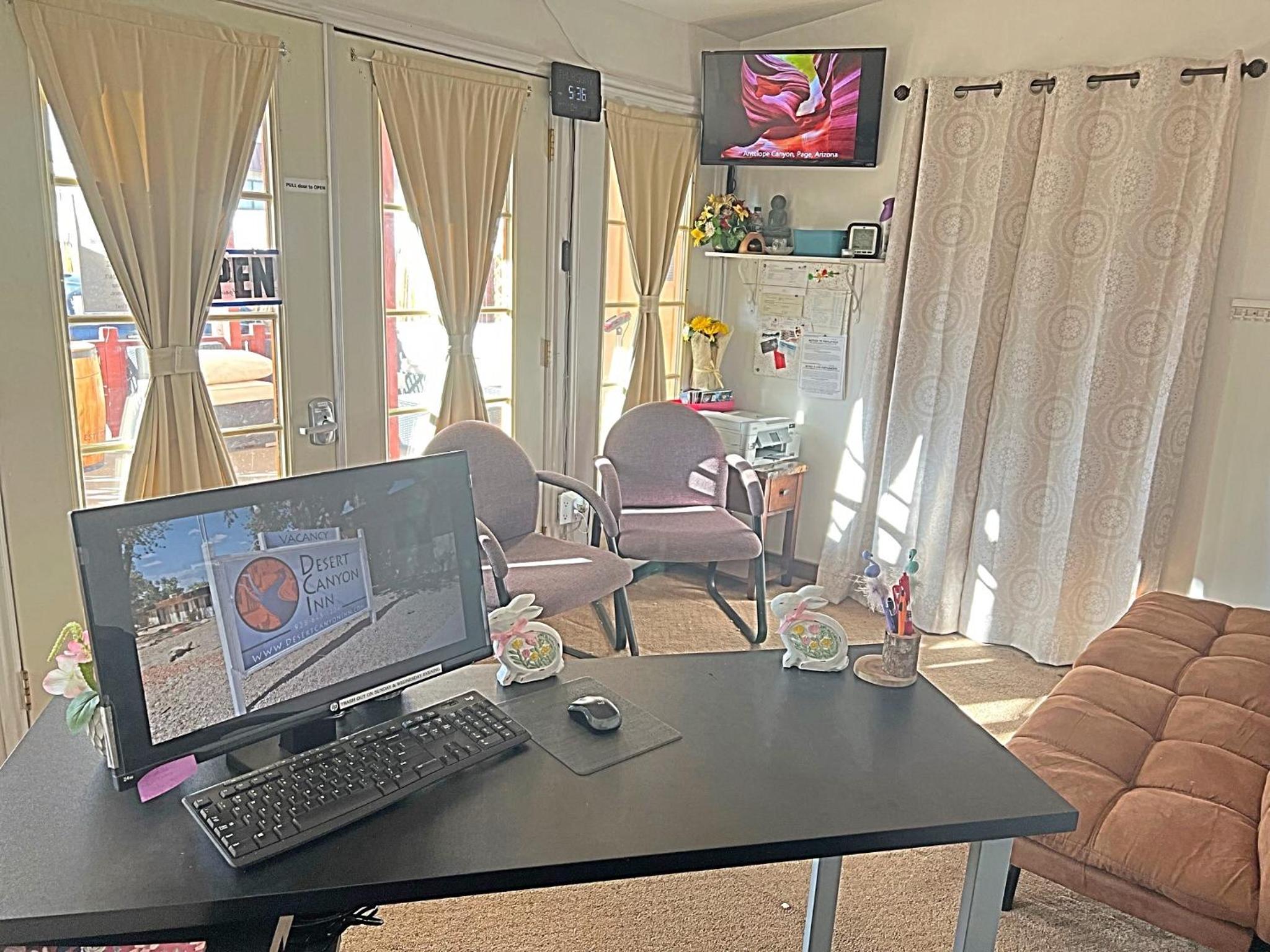 Home Style Apartments - 1 & 3 BR Suites with Full Kitchen