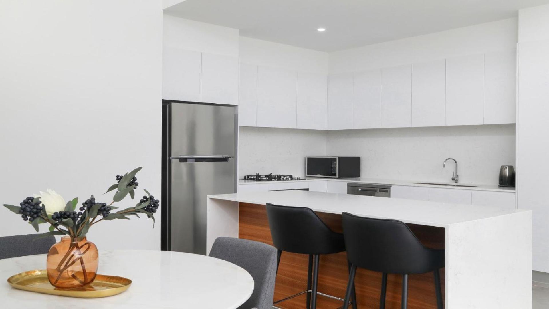 #15 The Ash Apartments Close To Beach Accom Holidays