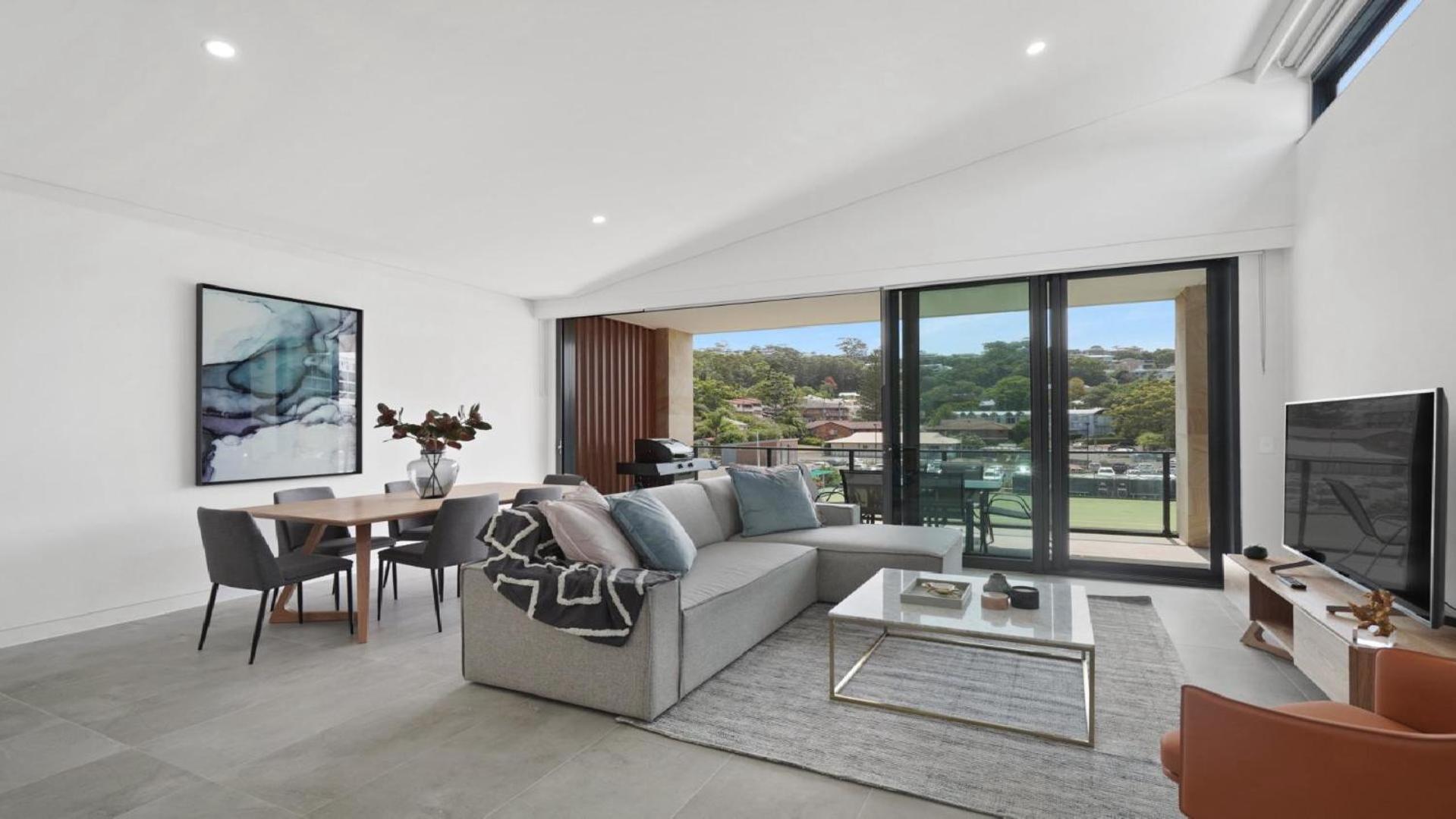 #8 The Ash Apartments Close To Beach Accom Holidays
