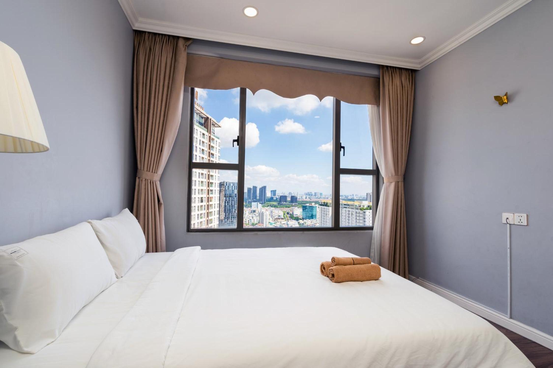 CBD RIVERGATE- Infinity Pool Signature