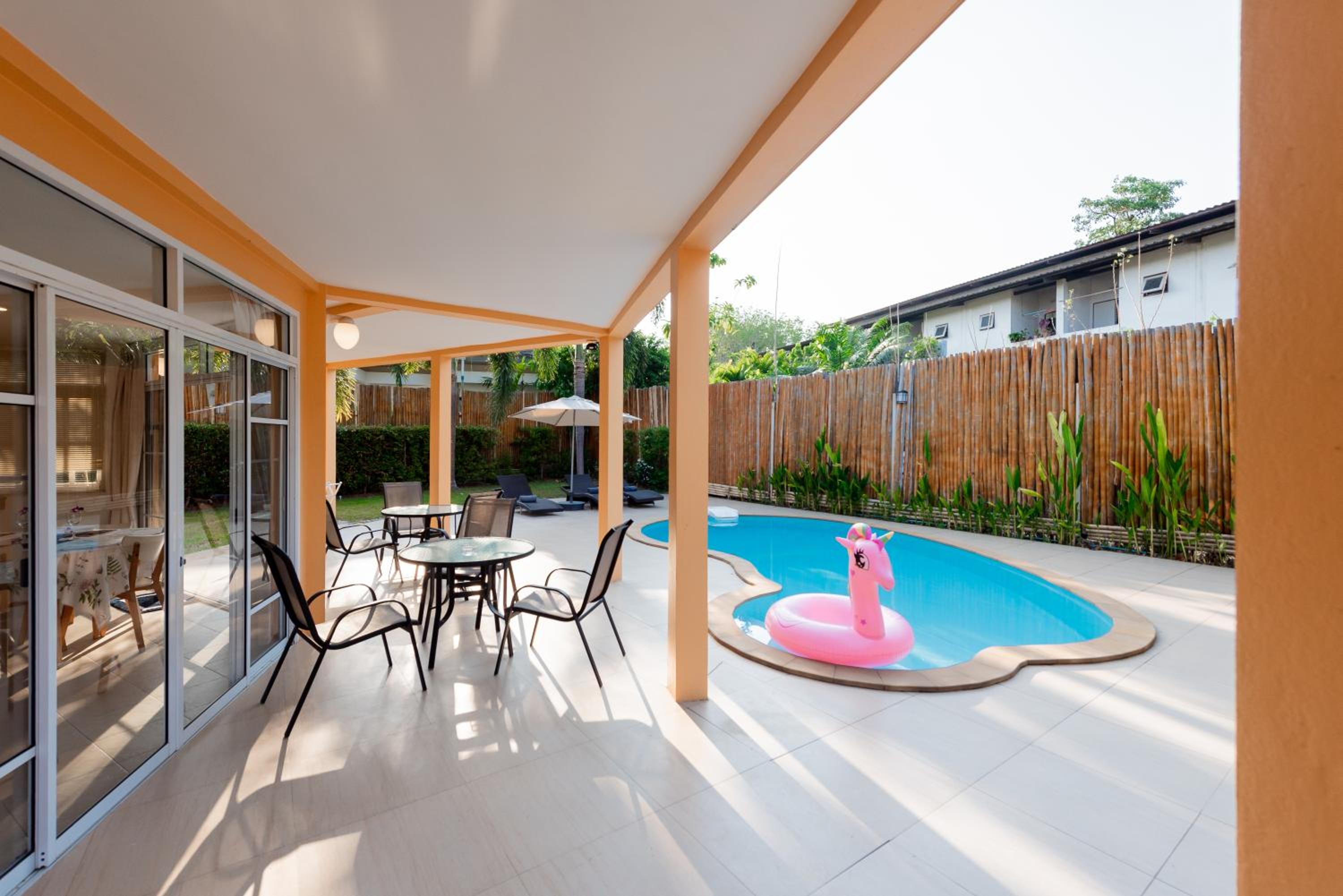 Twin Villas Ao Nang