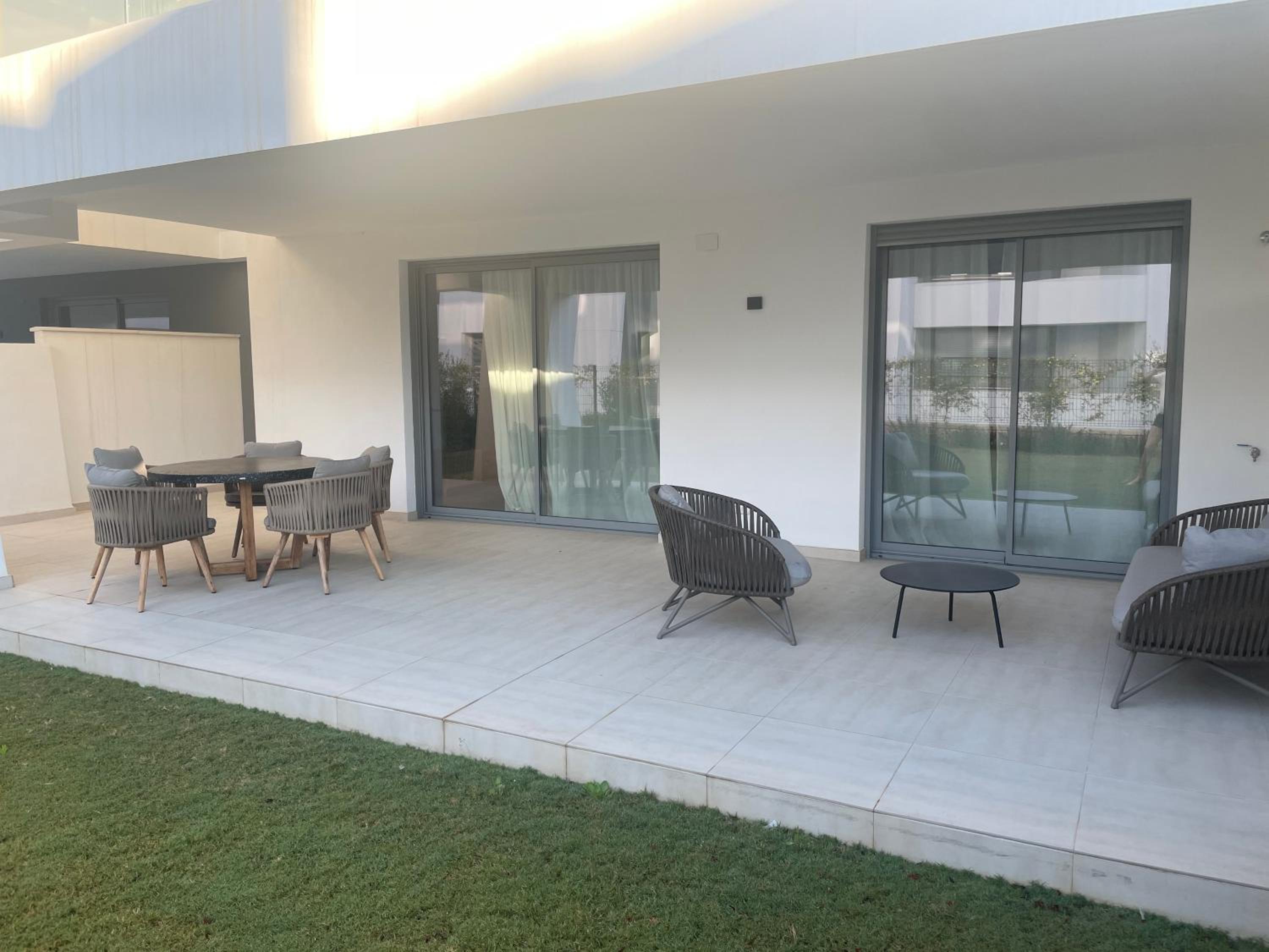 Vanian Gardens Apartment -Stella