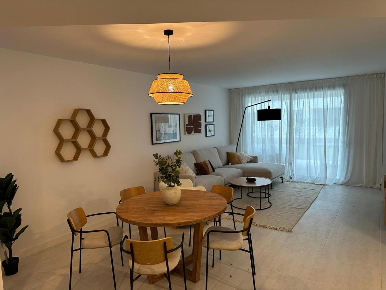 Vanian Gardens Apartment -Stella