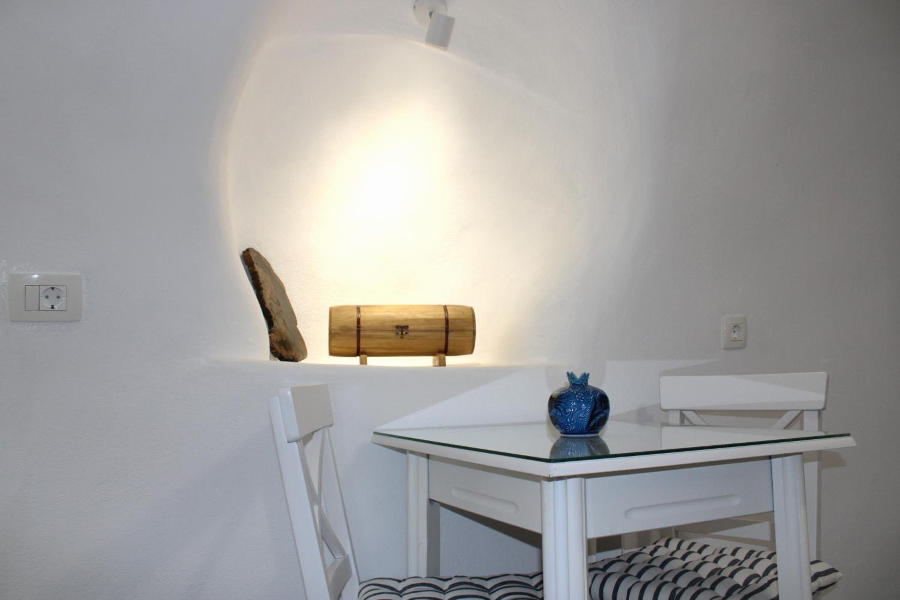 Mary Castelia Villa 2 with Jacuzzi photo 3