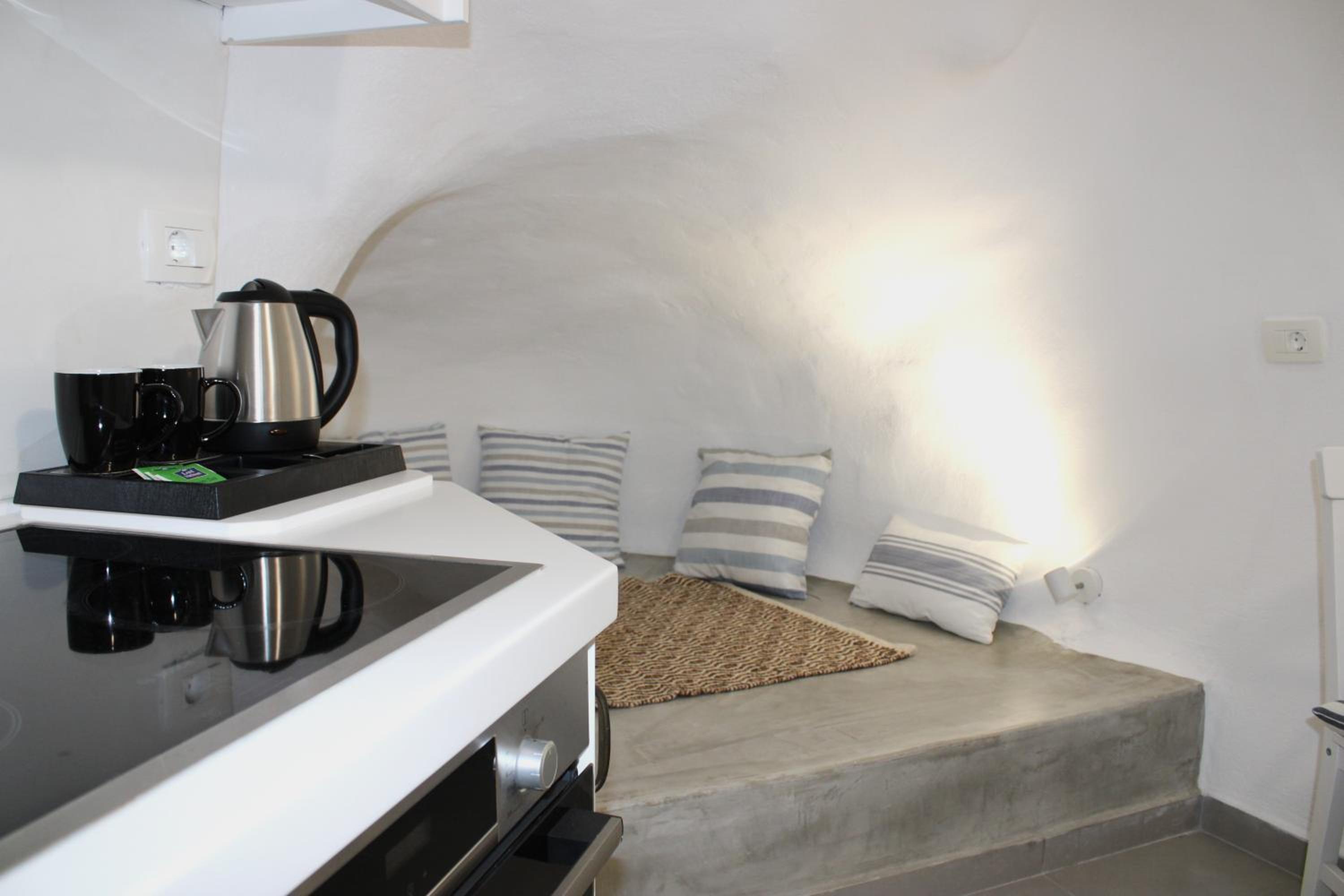 Mary Castelia Villa 2 with Jacuzzi photo 5