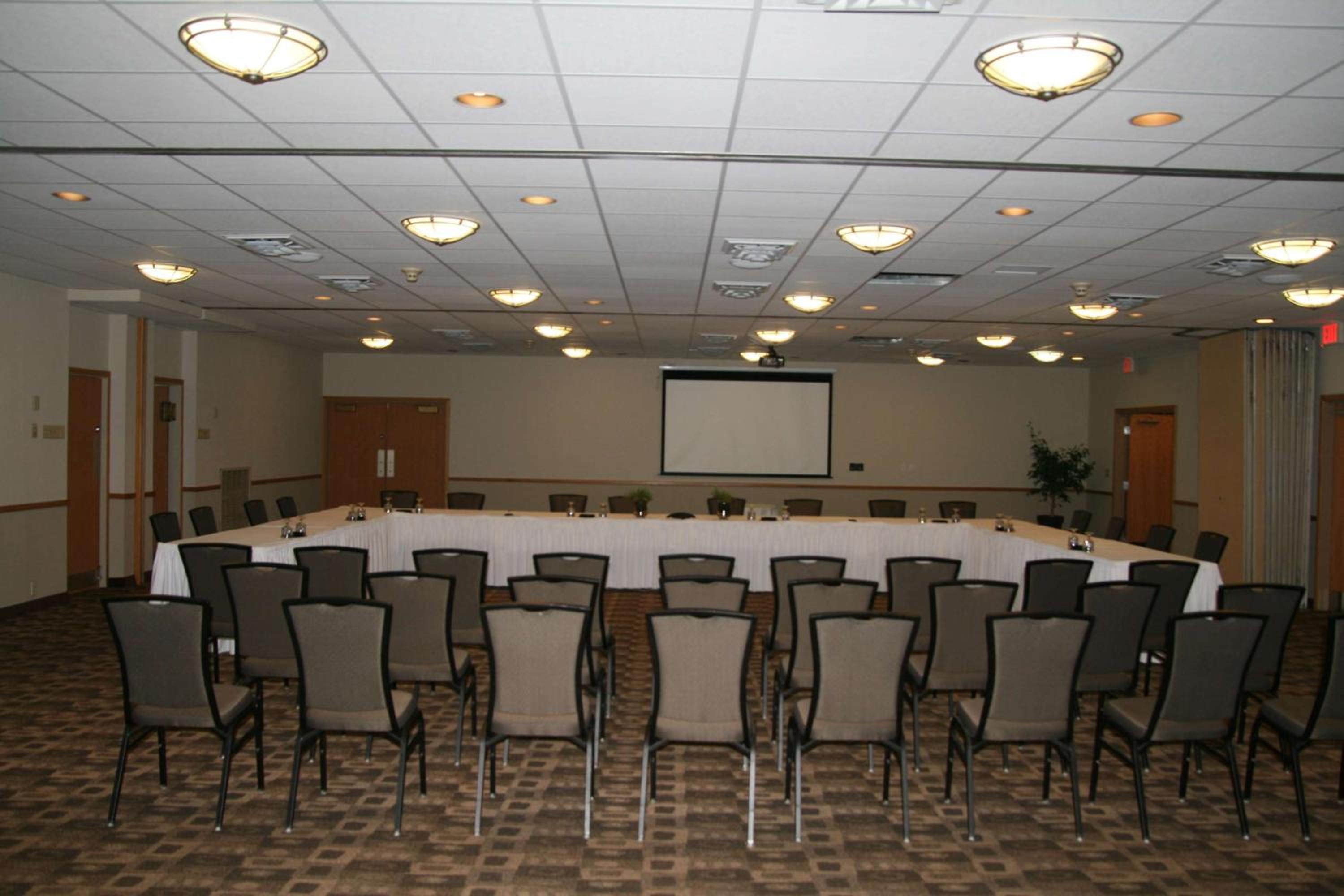 Tomah Vacations - Best Western Tomah Hotel - Property Image 11