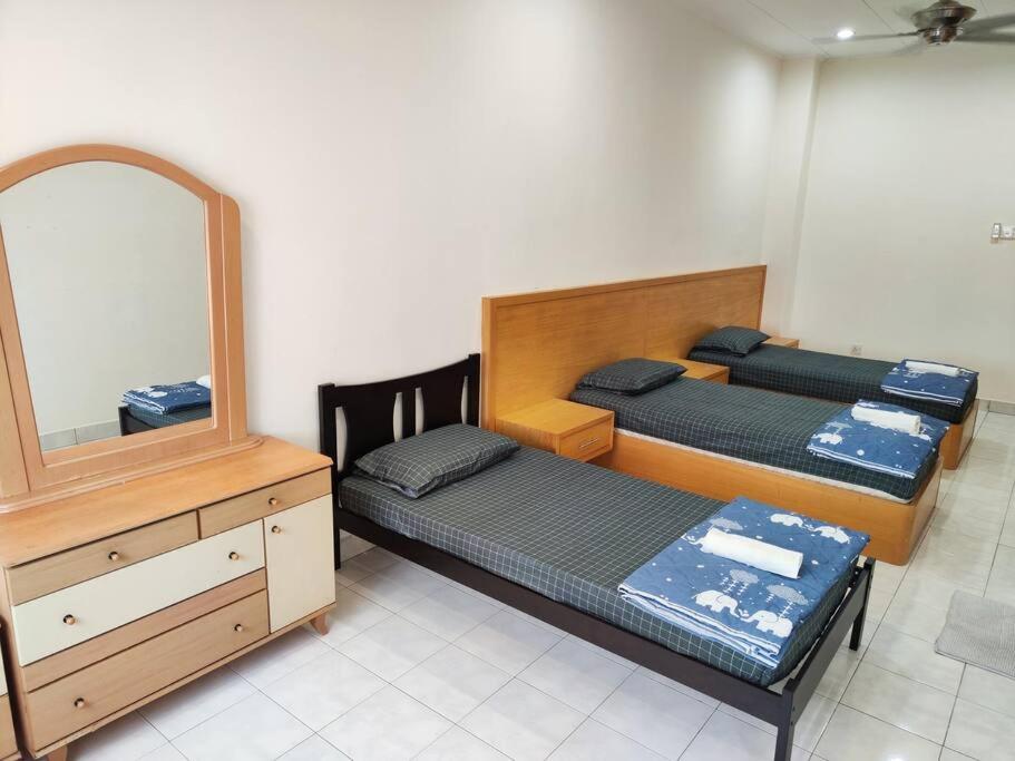 Puchong Landed Homestay - 1st unit @ BKT Puchong photo 8