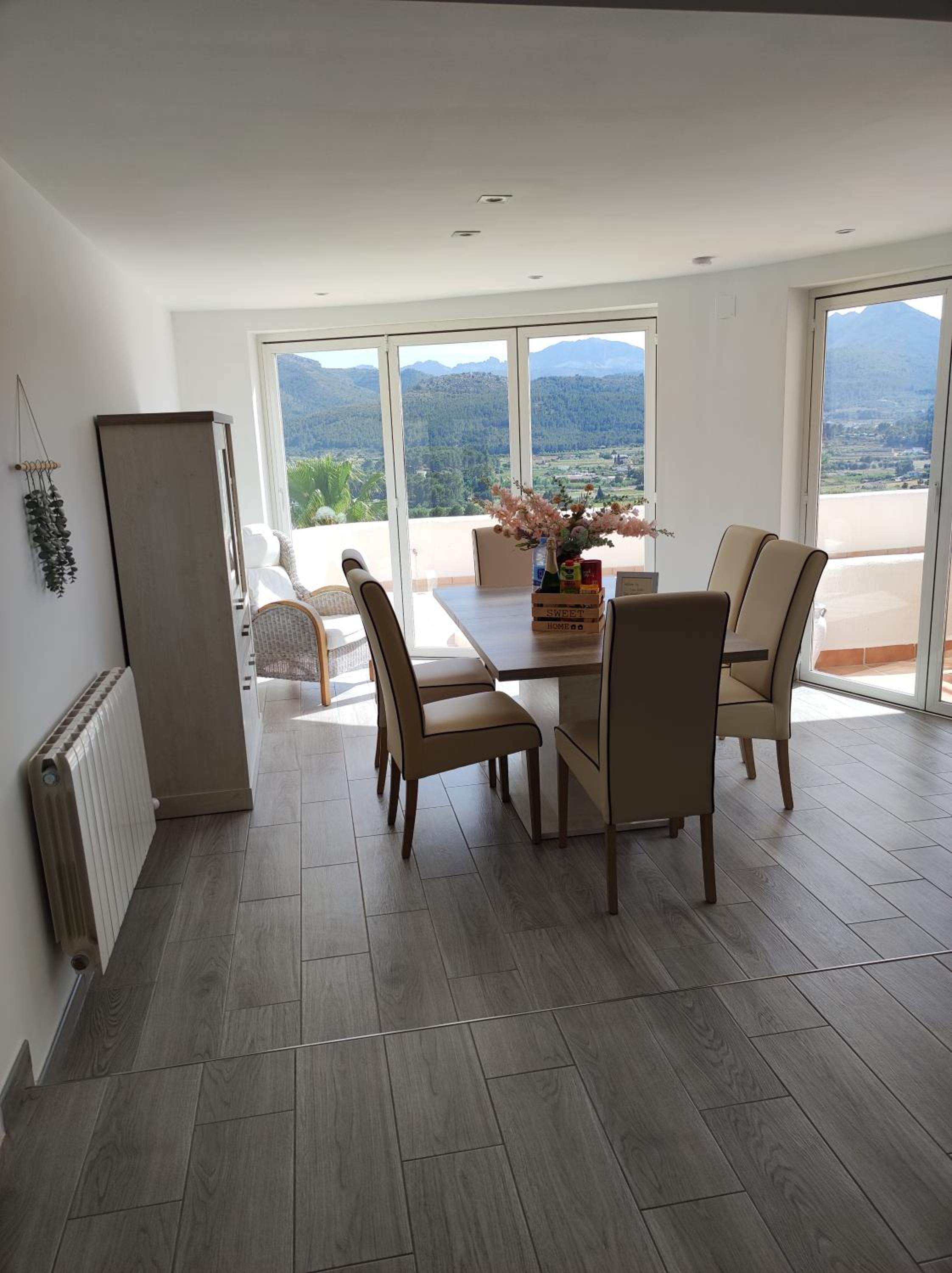 Vakantiewoning CasaLucka4enjoy private pool and mountain view regio Calpe-Jalon