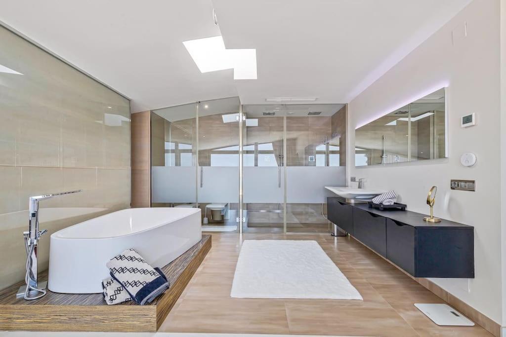 Espectacular Villa in Higueron