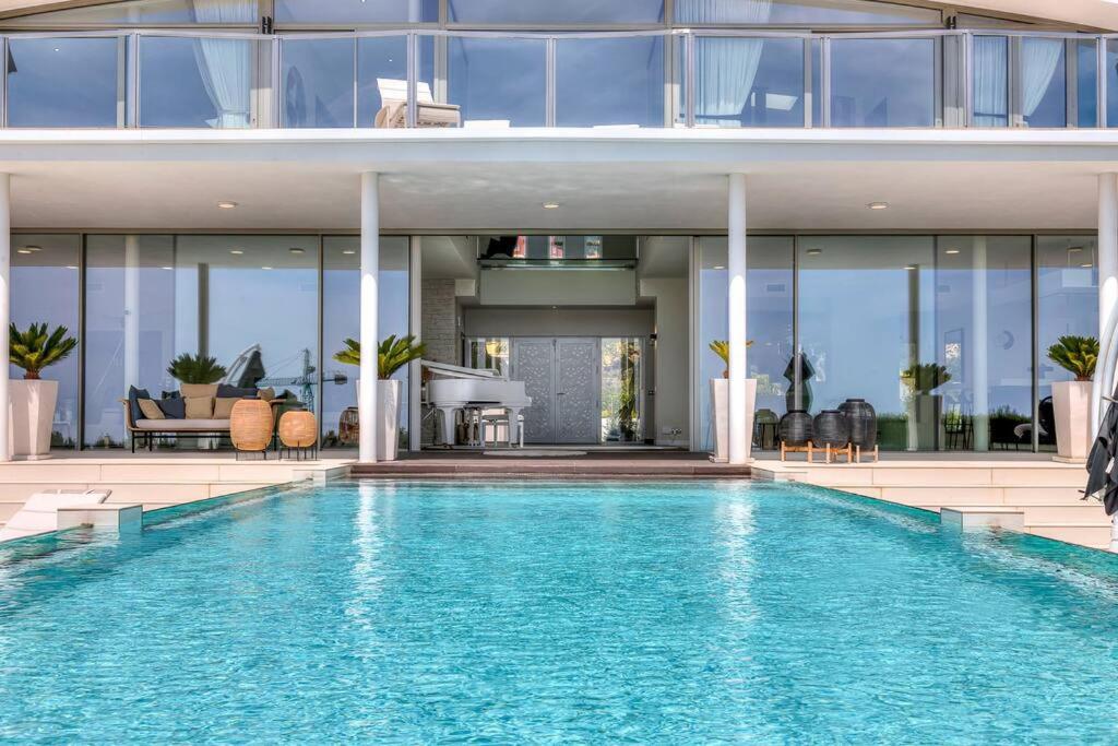 Espectacular Villa in Higueron