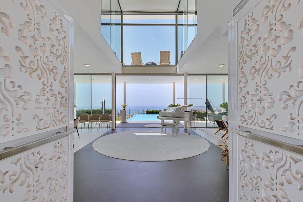 Espectacular Villa in Higueron