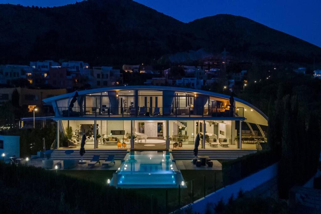 Espectacular Villa in Higueron