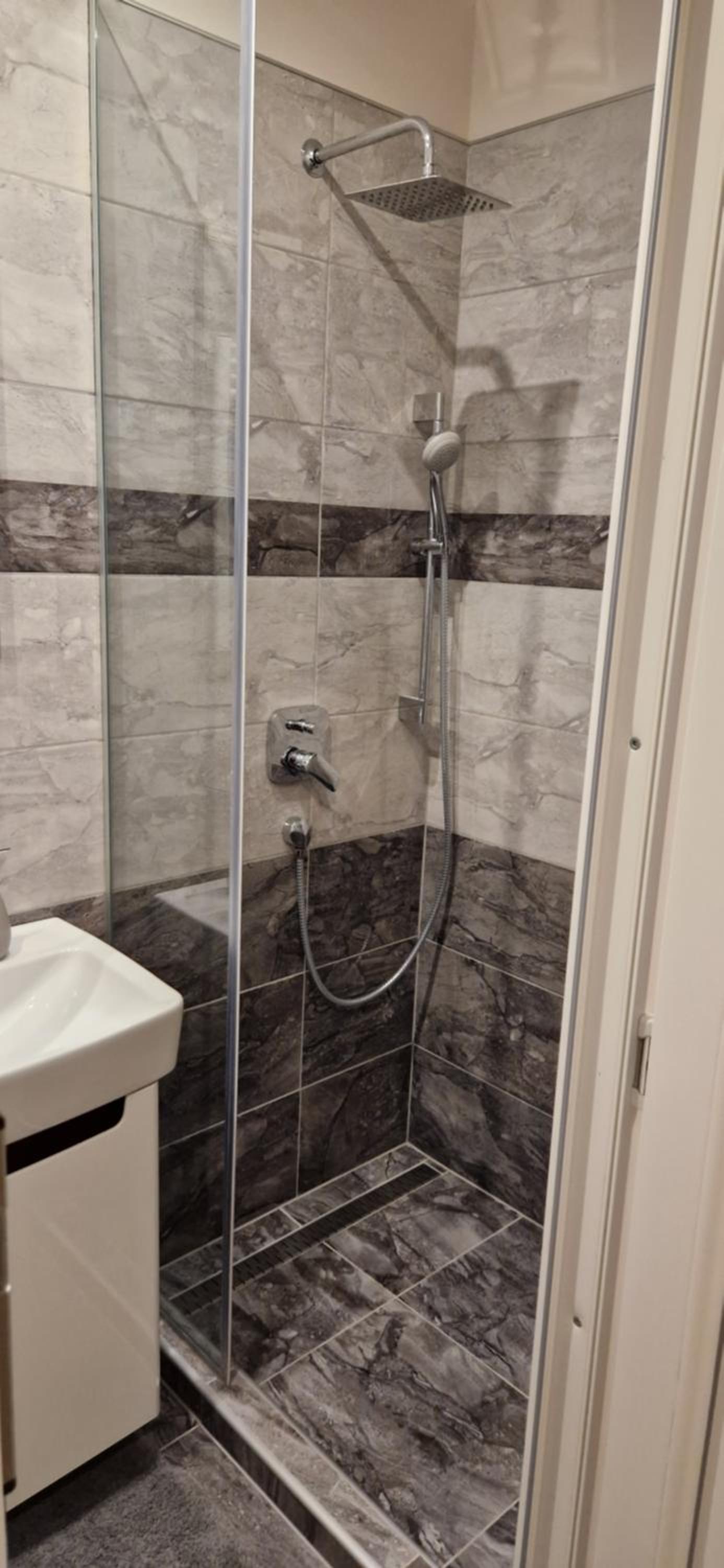 Azra Apartman