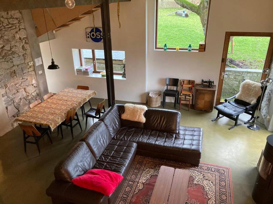 Gerestaureerde hoeve met zicht