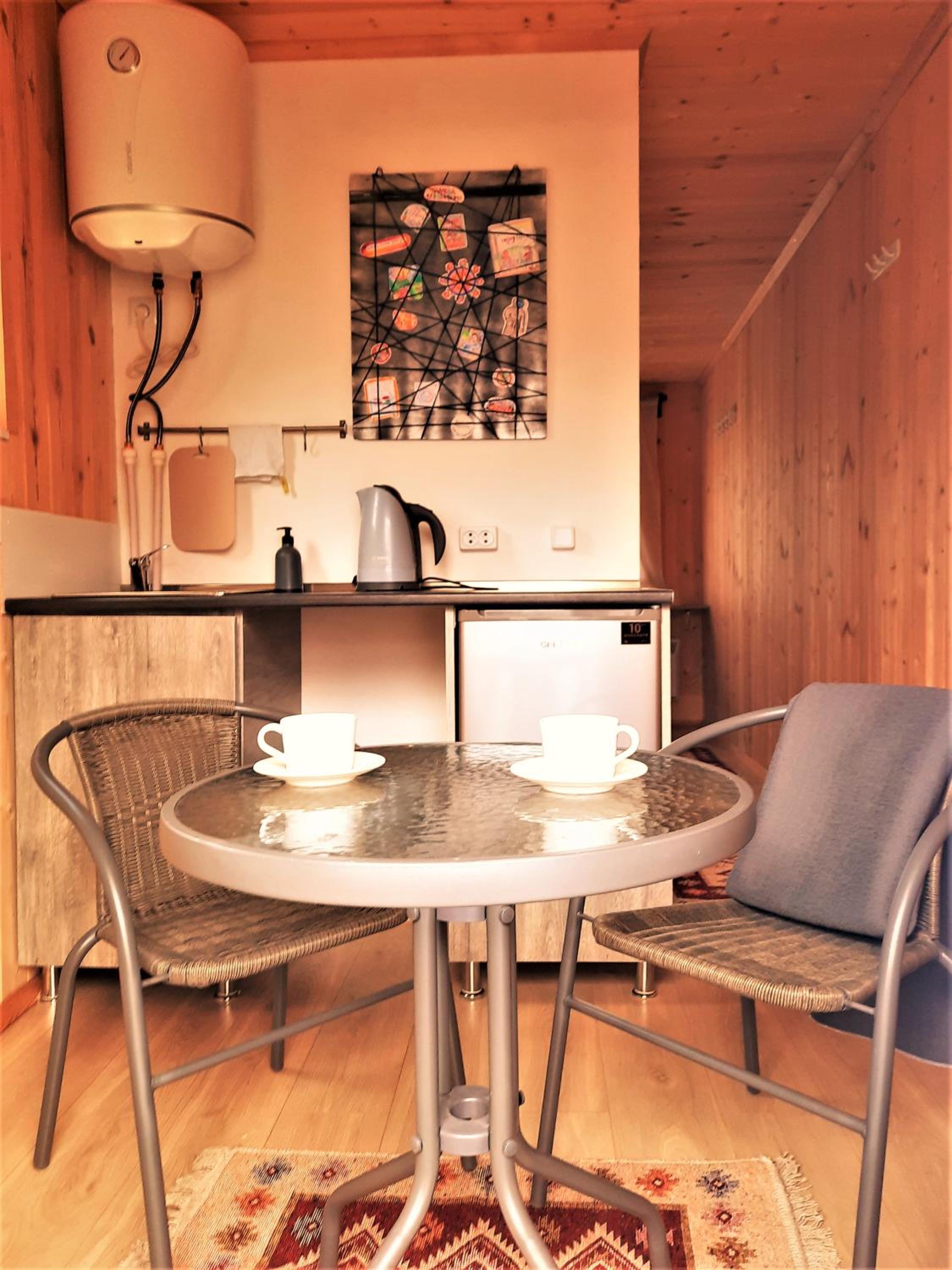 Photo 6
