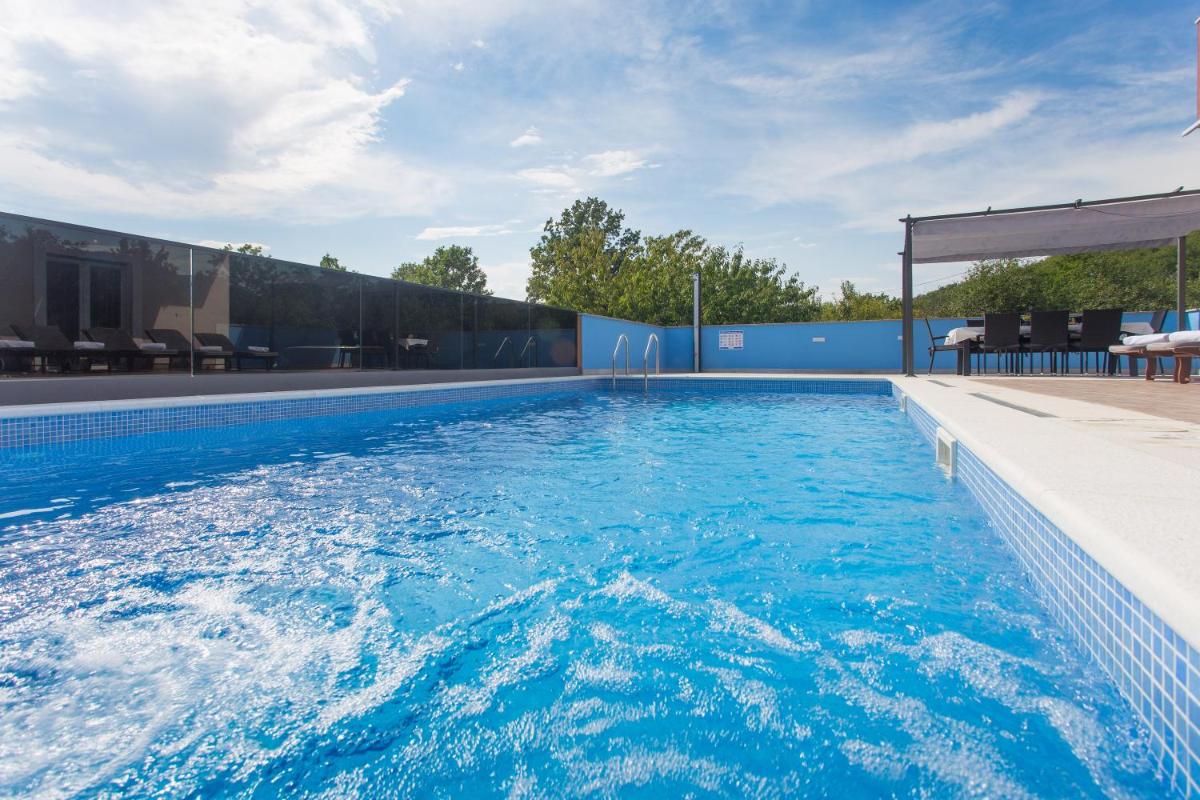 Villa Tomic view 2